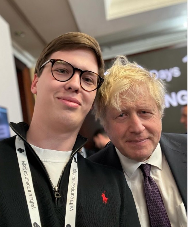 Хто такий Лачен і хто зробив його відомим: цікаві факти, про які ви не знали